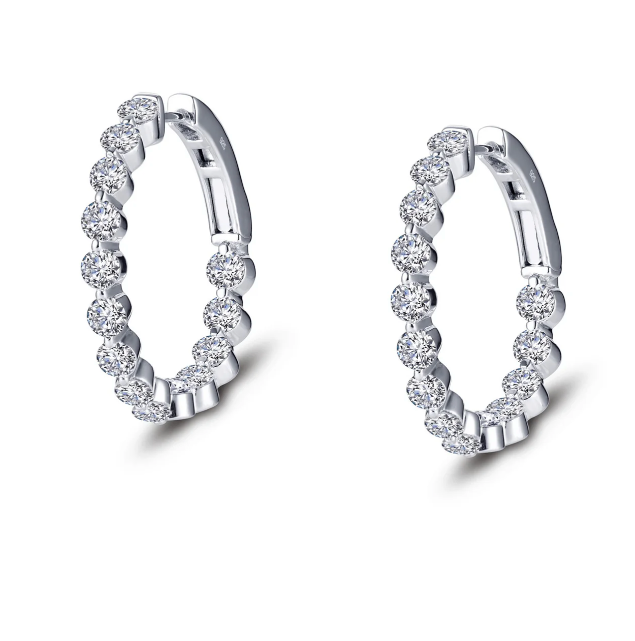 3.08 Carat Hoop Earrings: Rental