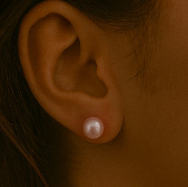 Bubblegum Pearl Stud Earrings