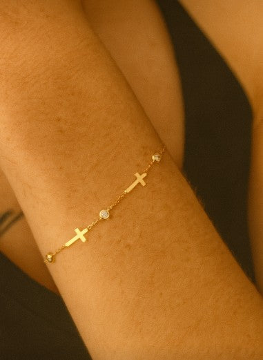 Cross My Heart Bracelet
