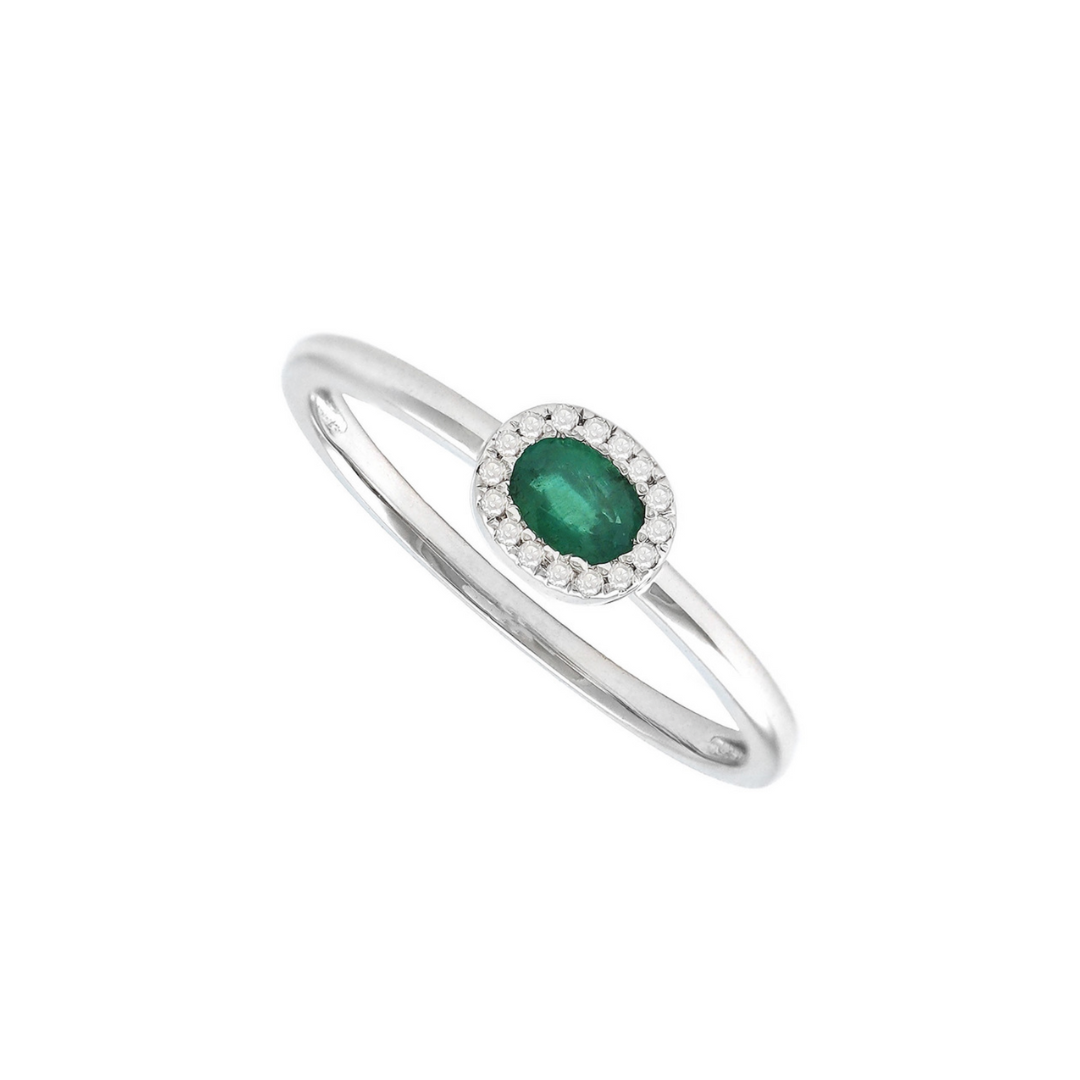 Oval Emerald Ring